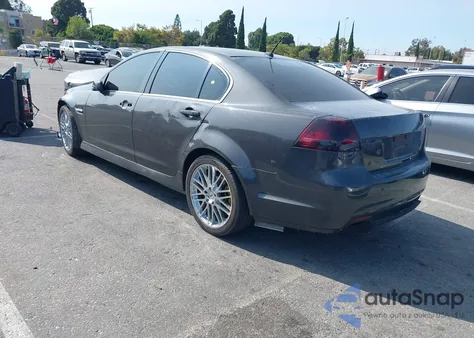 2009 Pontiac G8 z USA, uszkodzony, nr VIN 6G2ER57759L231071